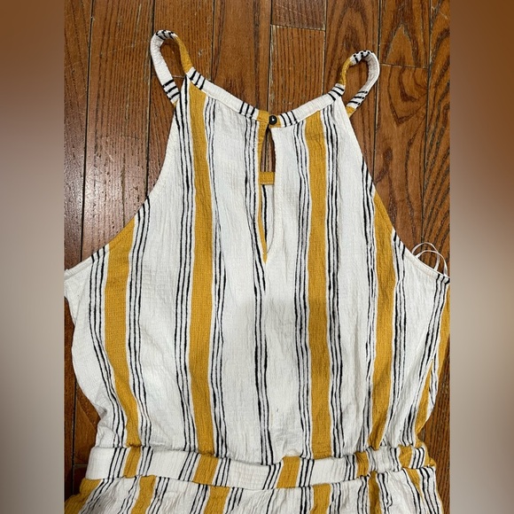 Love Tree Mustard and White Striped Top - Picture 11 of 11